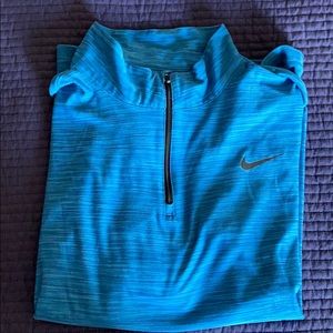 NIKE DRI-FIT SIZE M